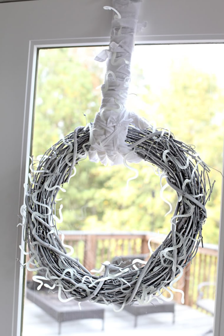 white snake wreath