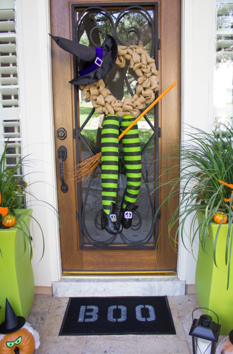 witch wreath door decoration