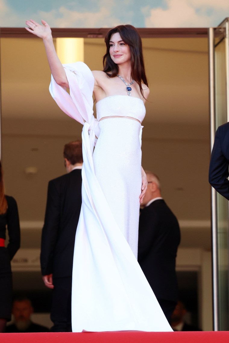 Hathaway debuts at Cannes "Armageddon time" Red carpet May 19, 2022.