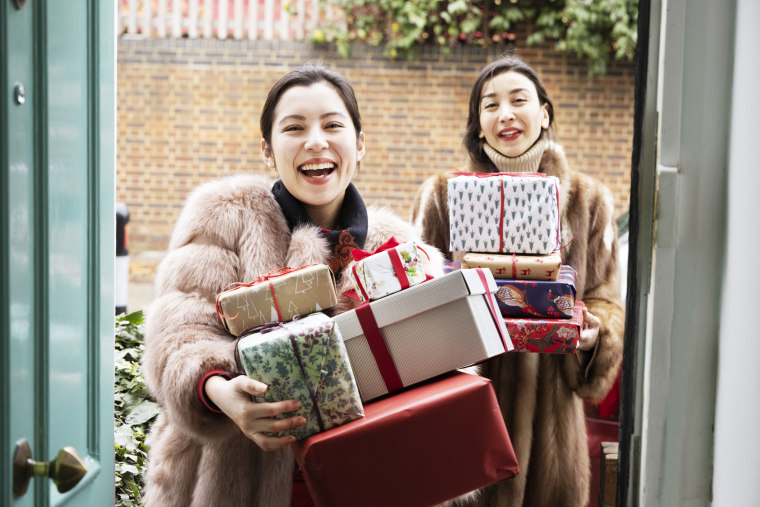 christmas quotes two women visiting with gifts