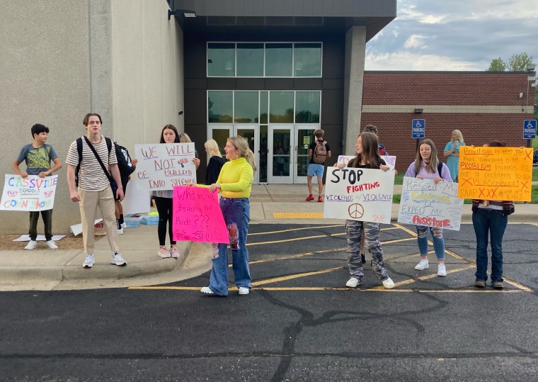 Cassville, Missouri students protesting the school district's corporal punishment policy outside their high school.