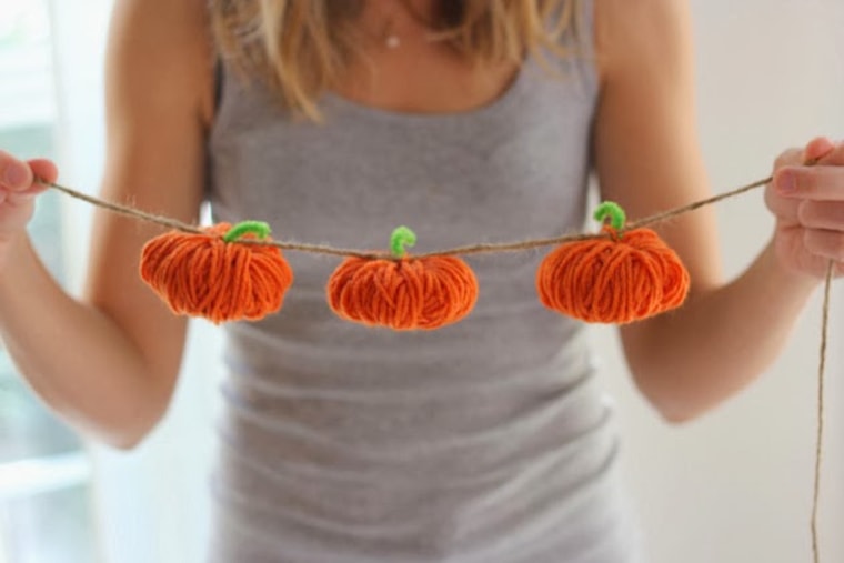 yarn pumpkins halloween crafts for kids