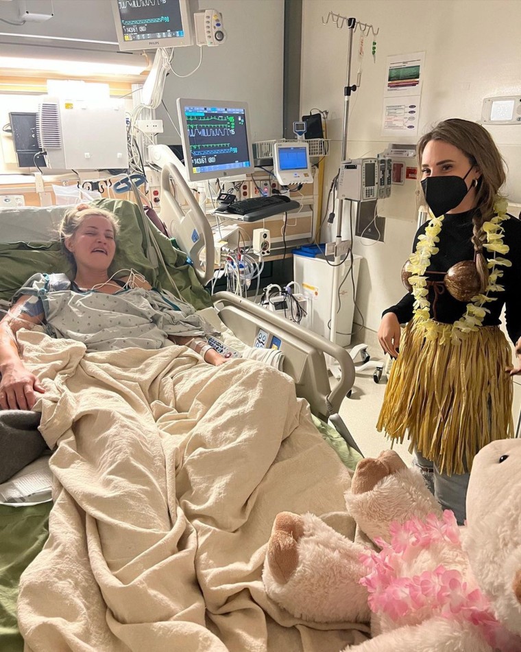 While in the hospital, Justine Ezarik could not move very much. Her sister helped her brush her teeth and wash her hair. It felt tough because Ezarik was used to being so active.