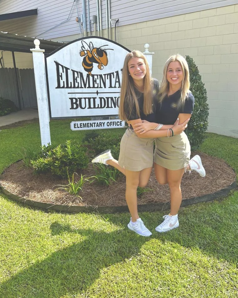 Jamie Spears' daughter, Maddie, 14, posed with a pal on the first day of high school.
