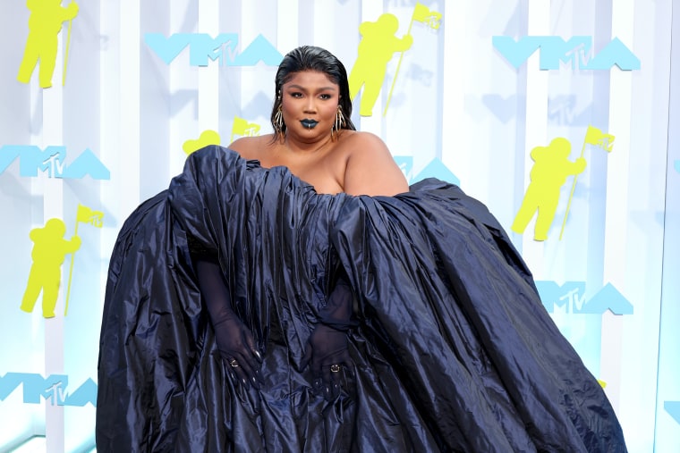 Lizzo Shut Down the 2023 Met Gala Red Carpet in a Pearl-Draped Gown