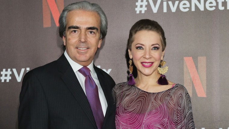 Lorenzo Lazo y Edith González en el Vive Netflix 2017 en la Ciudad de México