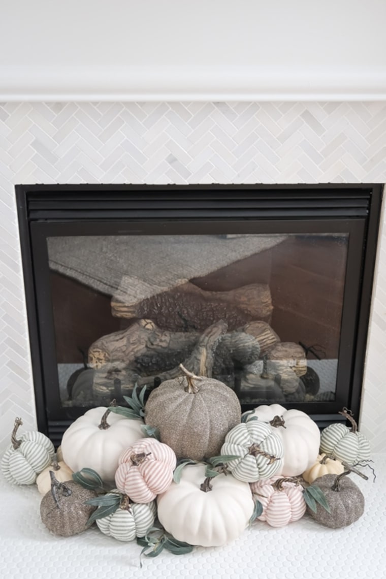 thanksgiving decorations pumpkins fireplace