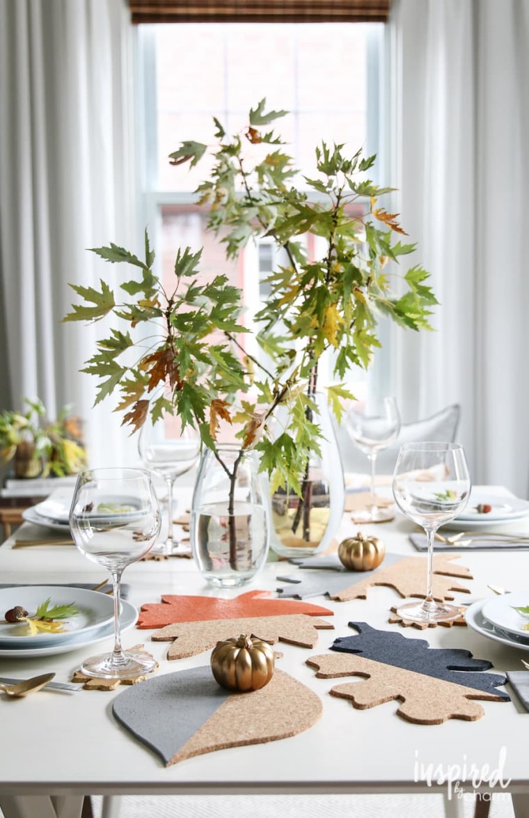 thanksgiving table decorations cork leaves