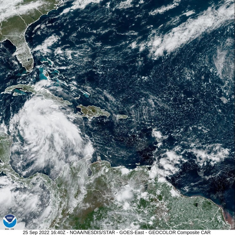 La tormenta tropical Ian cerca de la costa de Cuba, el 25 de septiembre de 2022.