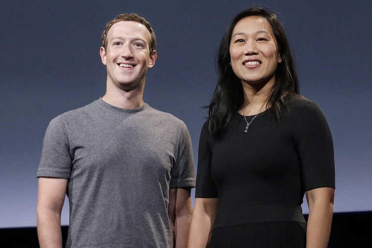 Facebook CEO Mark Zuckerberg and his wife, Priscilla Chan, in San Francisco on Oct. 20, 2016.