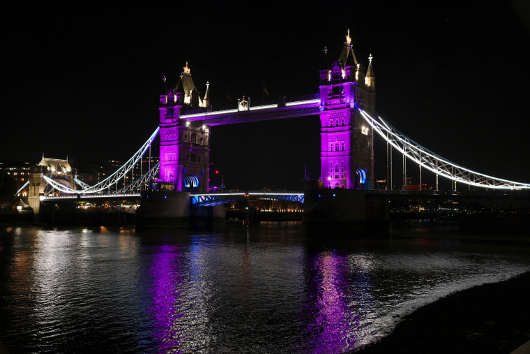 Image: BESTPIX: The Nation Mourns The Death Of Queen Elizabeth II