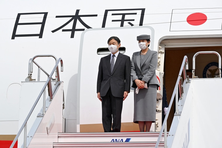 Image: Japanese Emperor Naruhito and Empress Masako