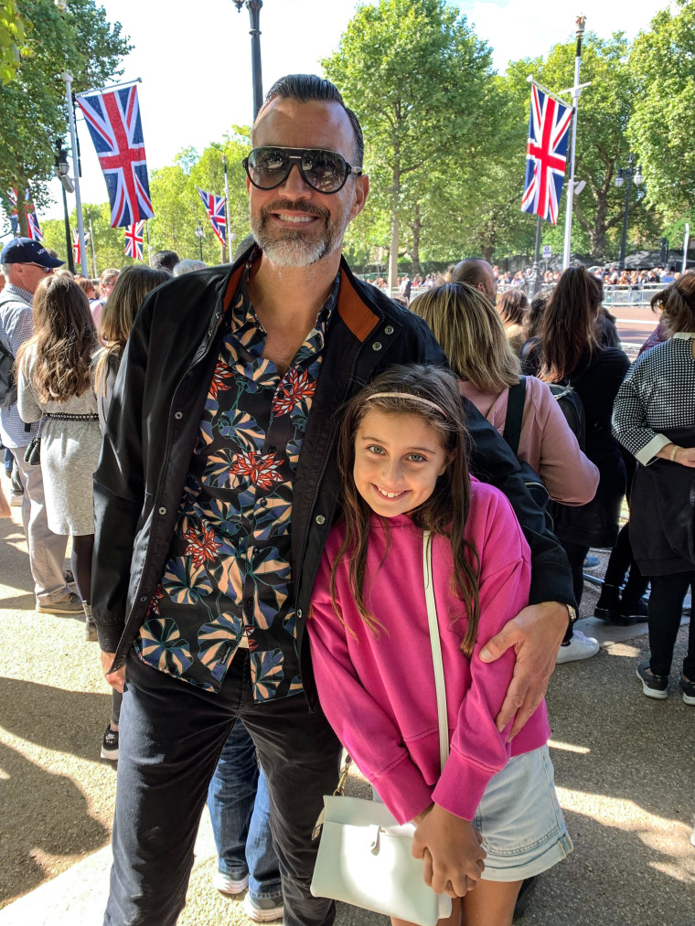 45-year-old Matt Hillier, who came to Buckingham Palace with his 8-year-old daughter Gabriella on Saturday.