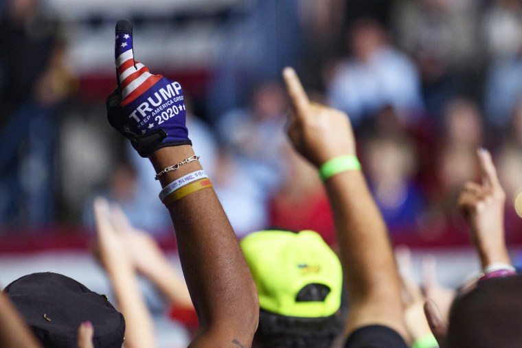 NFL star caught on camera giving Trump rally the finger