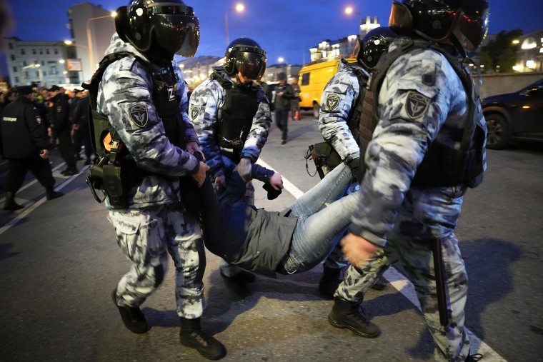 Image: Moscow protest arrest