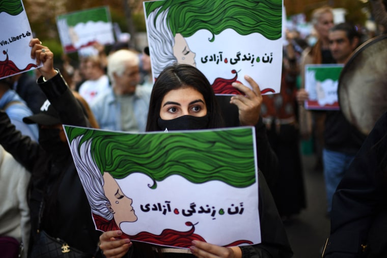 Image: FRANCE-IRAN-POLITICS-WOMEN-PROTEST
