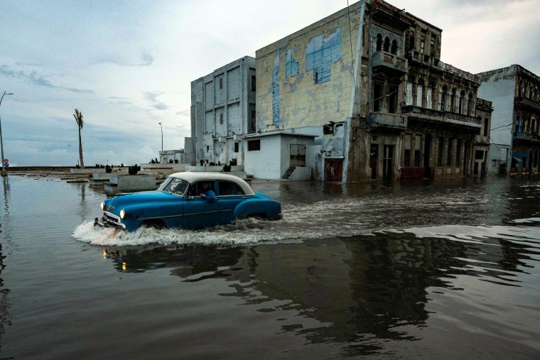 After Ian S Wrath Cuba Grapples With Cleanup Efforts And Power Restoration   220928 Hurricane Ian Cuba Al 1042 89ee22 