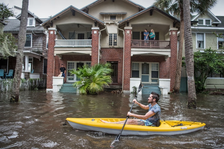 Image: Powerful Hurricane Irma Slams Into Florida