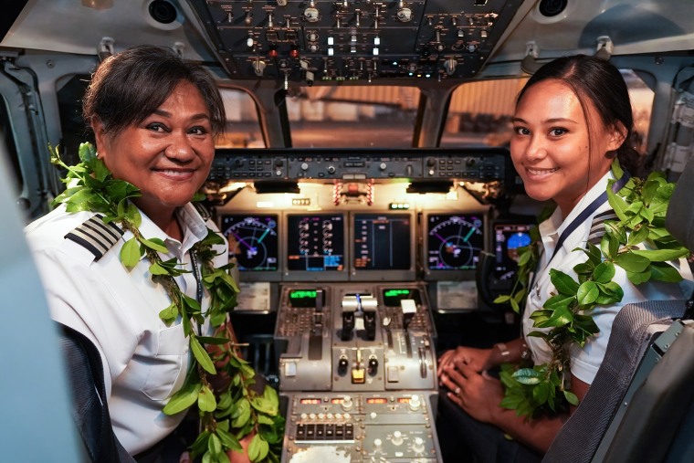 Capt. Kamelia Zarka and her daughter, First Officer Maria Zarka, shared the flight deck for a series of neighbor island flights on Aug. 31.