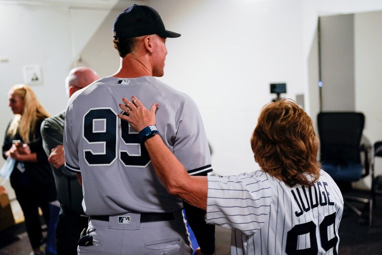 biological parents aaron judge mom