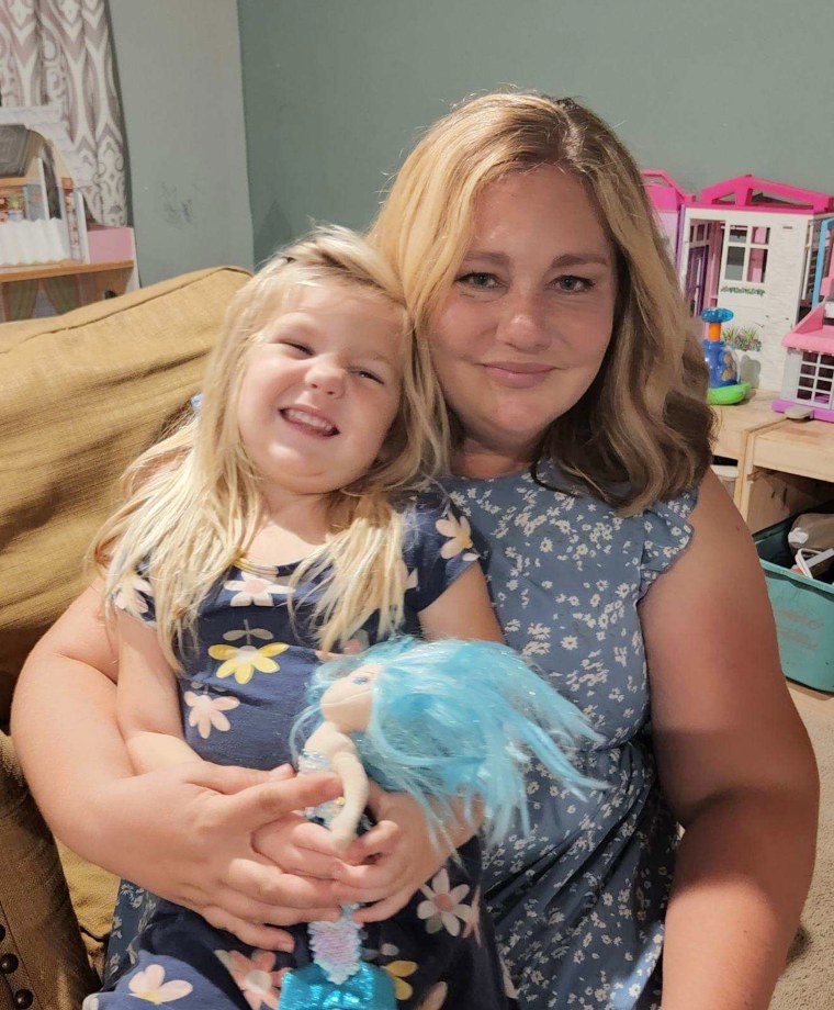Toddler 3 Swallows Button Battery Eating Honey Helped Her toddler-3-swallows-button-battery-eating-honey-helped-her