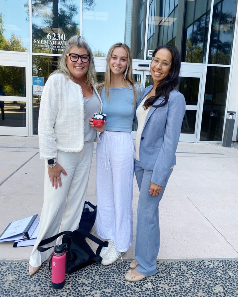 Eleri Irons (center) won a $1 million lawsuit against El Segundo Middle School in California for not stopping her former bullies. She's pictured here with attorney Christa Ramey (left) and co-counsel Siannah Collado (right).
