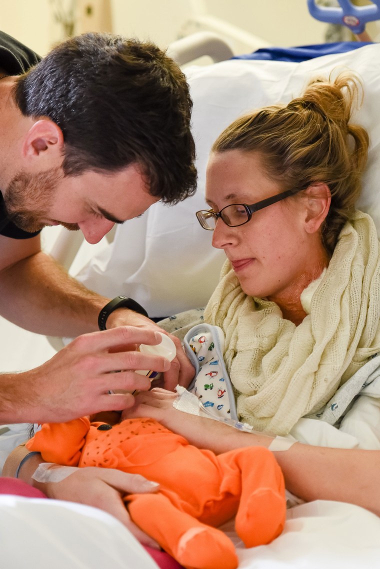 For two weeks, Jessica Grib was on life support after experiencing peripartum cardiomyopathy and couldn't meet her newborn baby. They took pictures when they did meet, which she both "loves and hates."