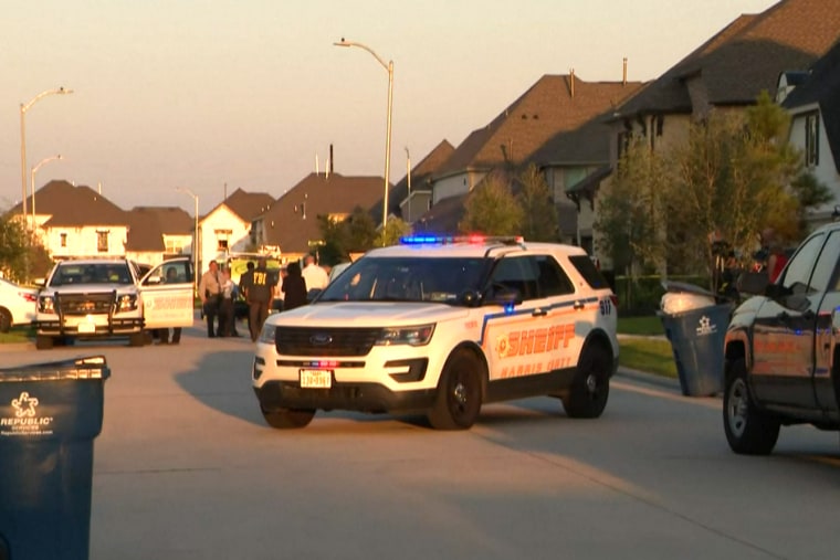Police investigate a shooting in Atascocita, Texas, on Sept. 22, 2022.
