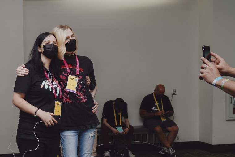Sorrenti takes a photo with Annie Roberts, another streamer and Twitch ambassador, at TwitchCon.