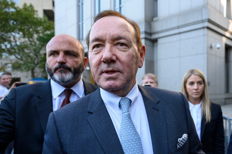 Kevin Spacey leaves the United States District Court for the Southern District