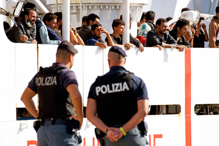 Over 1,000 Migrants Rescued Off Italy As New Government Weighs Ban On ...