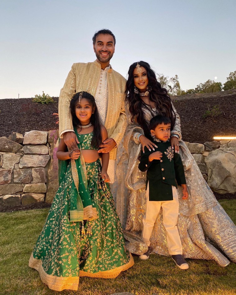 Anila Sajja with husband and two kids