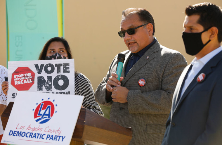 El expresidente de la Federación de Trabajadores del Condado de Los Ángeles, Ron Herrera, durante un acto el 13 de septiembre de 2022.