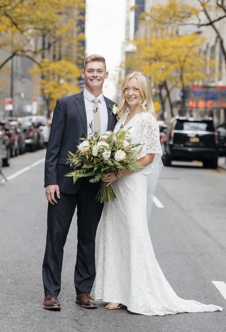 Willie Geist Officiated A VegasStyle Wedding Ceremony On TODAY