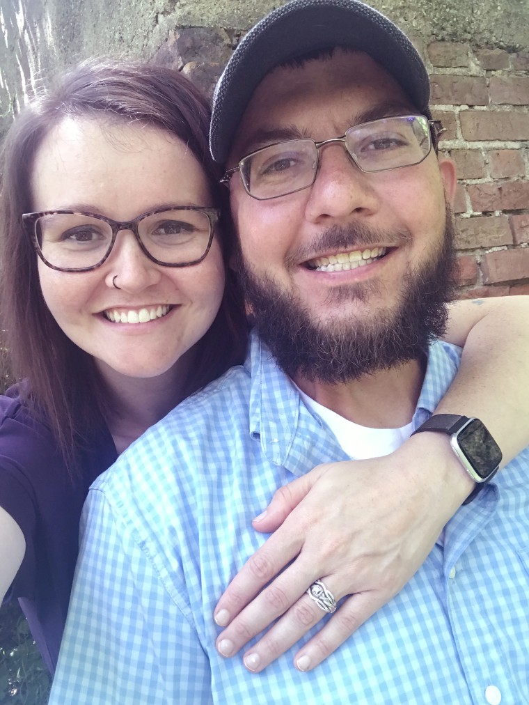 Jessica Davis never thought she'd get married until she reconnected with a former classmate, Robbie Davis. He never asked her about her limp or painful health history and she liked how he focused on the now. 
