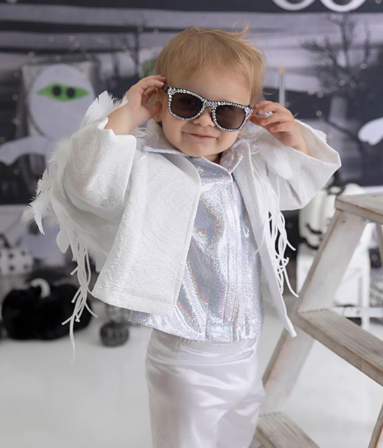 Easy Toddler Elton John Costume for Halloween • theStyleSafari