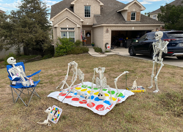 Family\'s Creative Halloween Decor Delights Neighborhood