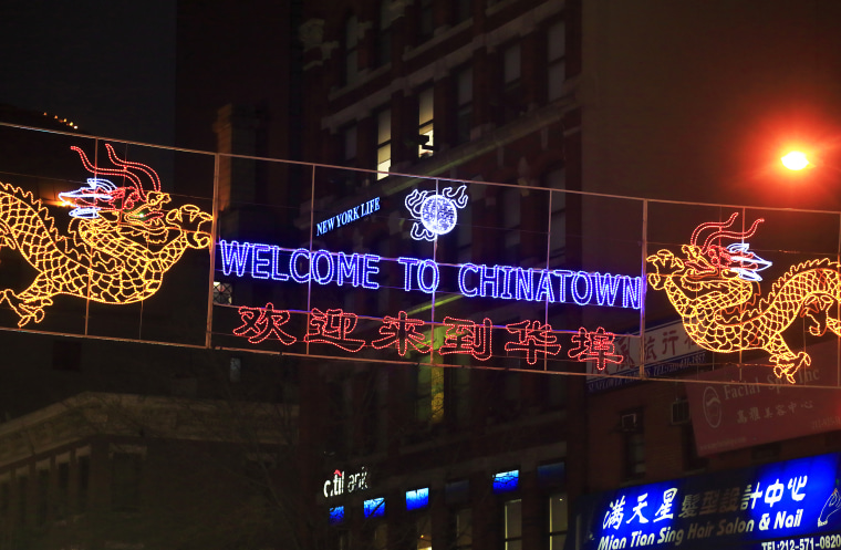 Welcome to Chinatown sign