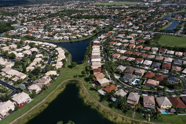 Image: Single family homes in a residential neighborhood on May 10, 2022 in Miami, Fla. 