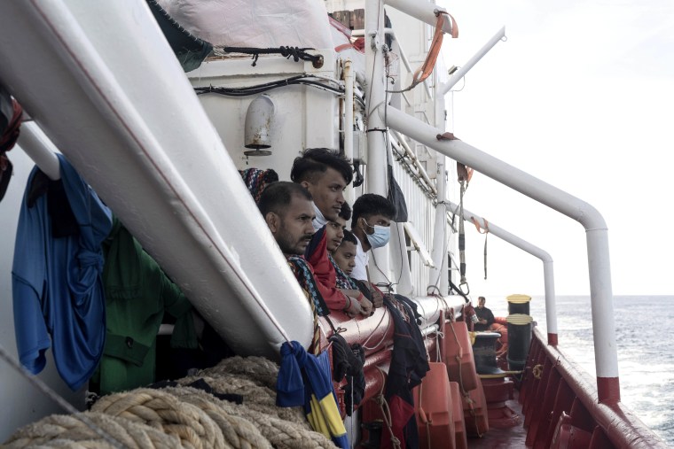 Migrant Rescue Ship Docks In French Port Amid Rift With Italy