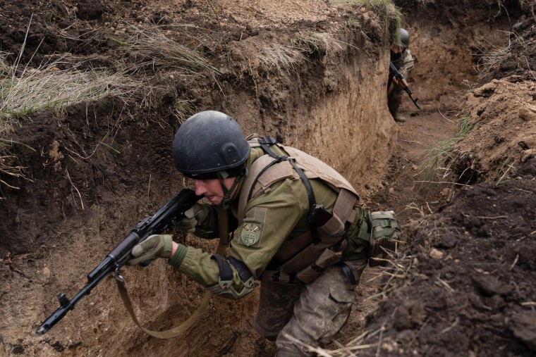 Ukrainian trench war simulation training 