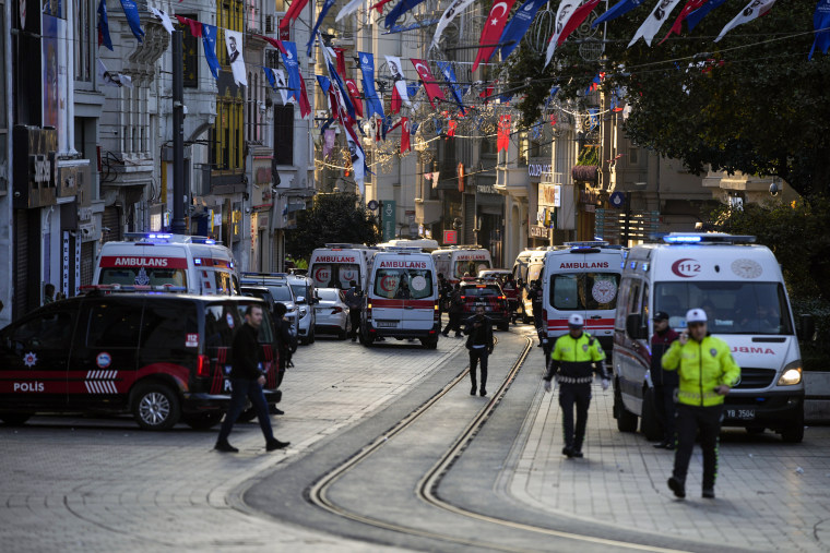Emergency workers respond to an explosion on Istiklal Avenue in Istanbul, Turkey, on November 11.  January 13, 2022.
