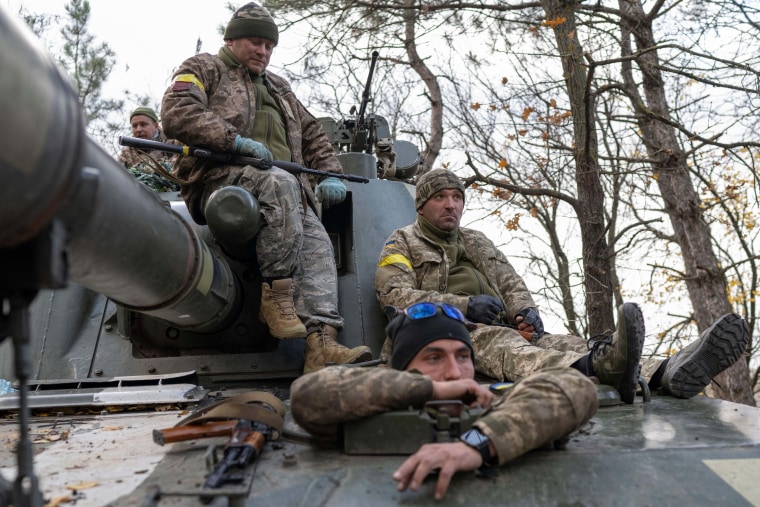 Soldiers of the Ukraine-Russia war outside Kherson