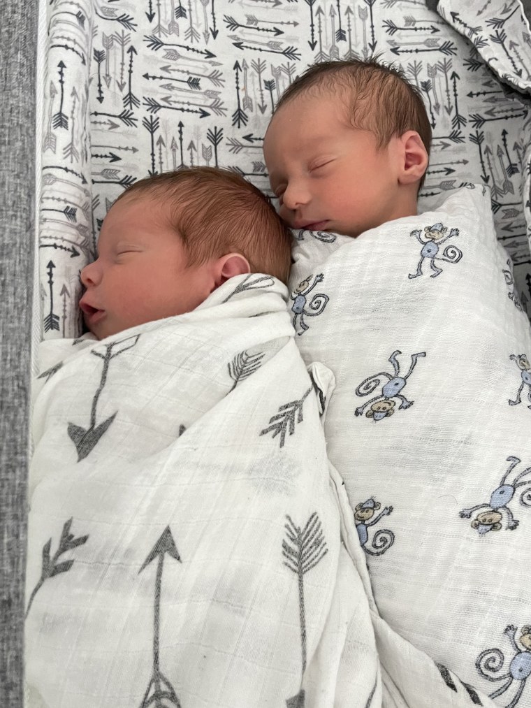 Mykelti Brown welcomes twins