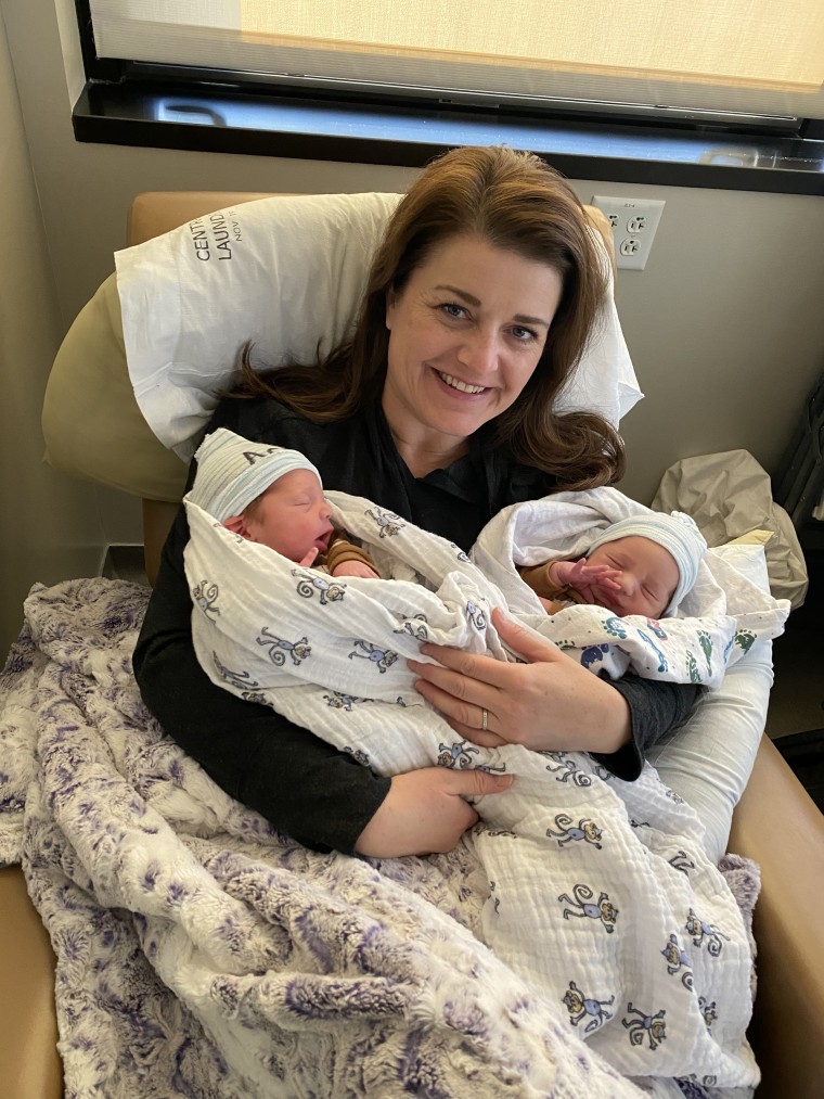 Mykelti Brown welcomes twins