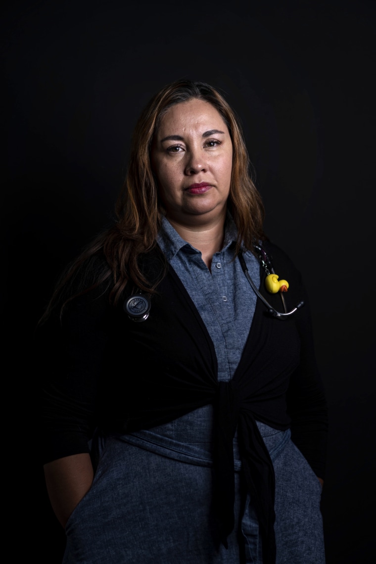 La pediatra y senadora estatal de Colorado, Yadira Caraveo, en Thornton, Colorado, el 17 de agosto de 2022.