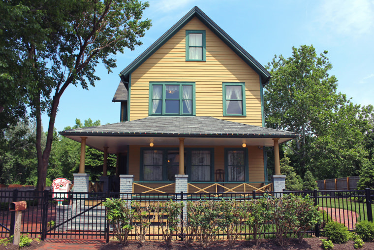 "A Christmas Story" house is for sale.