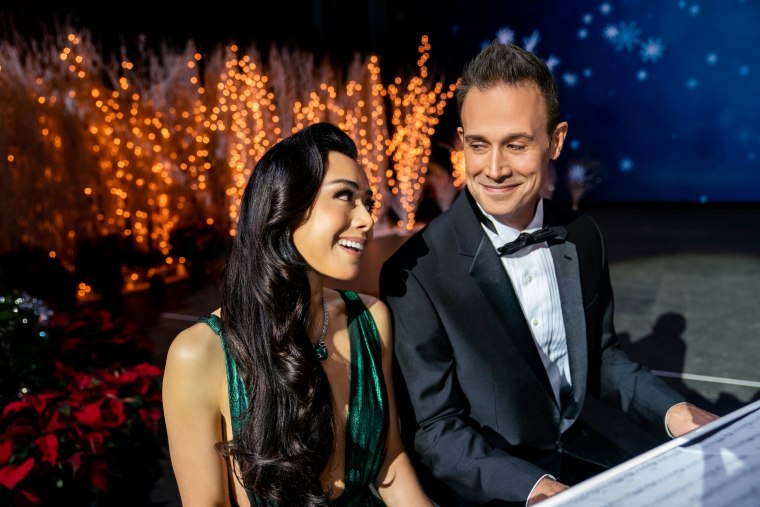 Aimee Garcia as Angelina and Freddie Prinze Jr. as Miguel in "Christmas With You." 