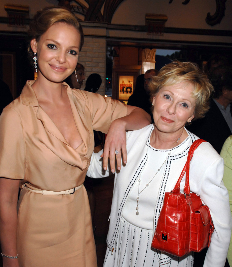 Katherine Heigl and mother Nancy Heigl during "Knocked Up" Los Angeles Premiere