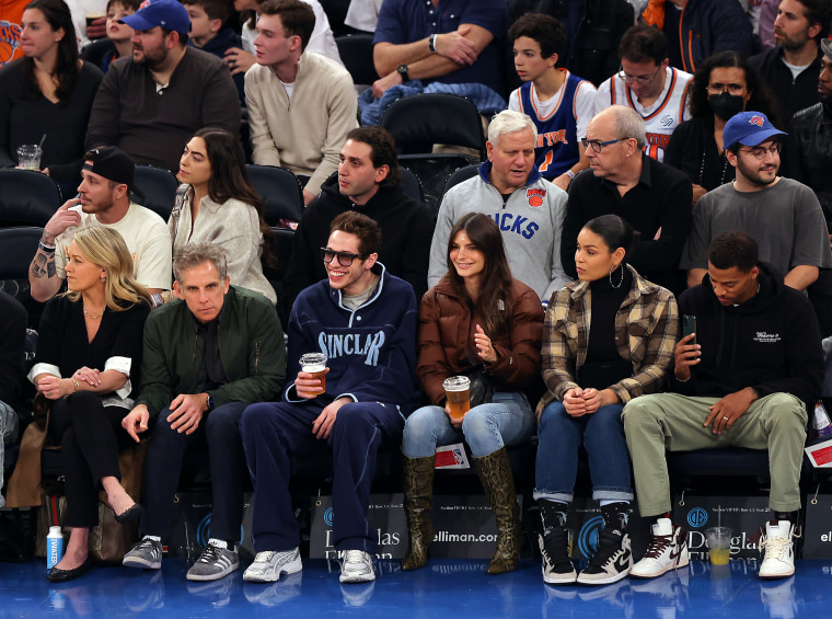 Christine Taylor, Ben Stiller, Pete Davidson, Emily Ratajkowski, Jordin Sparks and Dana Isaiah watch the action during the game between the Memphis Grizzlies and the New York Knicks